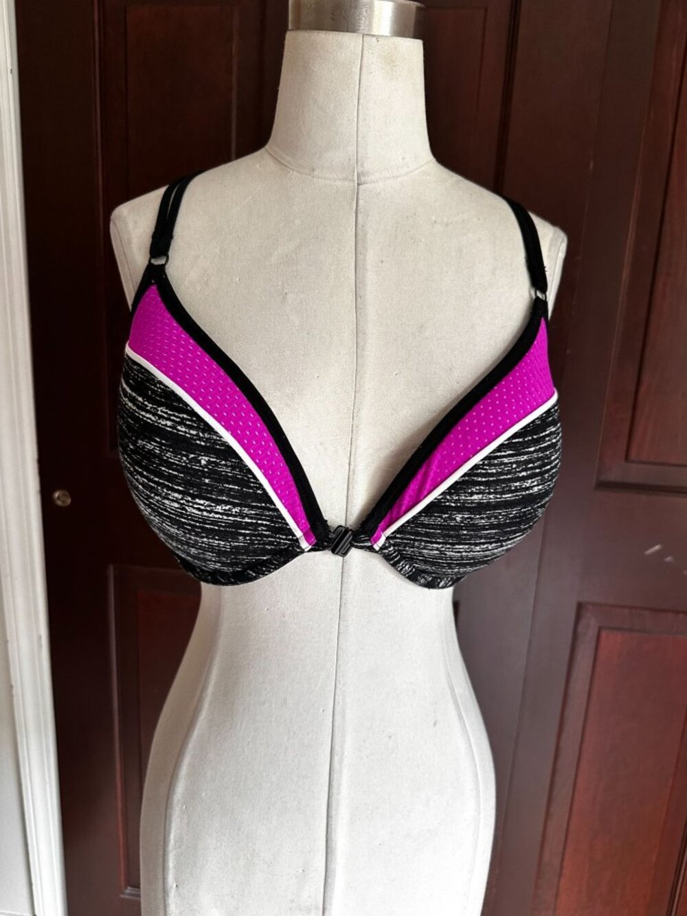 Pink by Victoria Secret Push Up Pigeonnant Bra Size 34DD